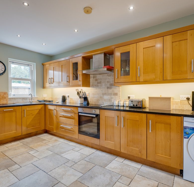Fully equipped kitchen